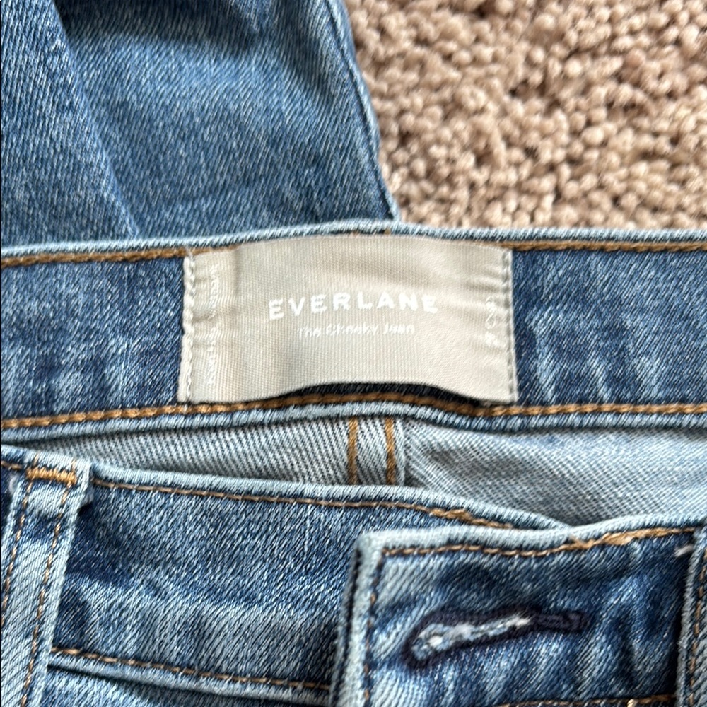 Everlane The Cheeky Cropped Jean
